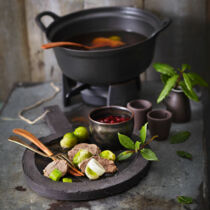 Wildfondue mit Rosenkohl und Lauch Wildfondue mit Rosenkohl und Lauch