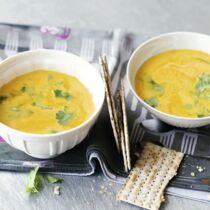 Ananas-Kürbis-Cremesuppe Ananas-Kürbis-Cremesuppe