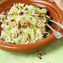 Sauerkraut-Nuss-Rohkost Sauerkraut-Nuss-Rohkost