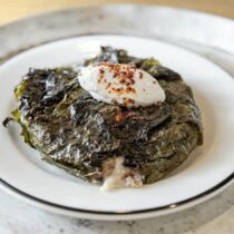 KÄSE UND PASTIRMA IN WEINBLÄTTERN