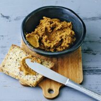 Rustikaler Erbsenaufstrich Rustikaler Erbsenaufstrich