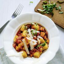 Mediterrane Gnocchi mit Maisgrieß Mediterrane Gnocchi mit Maisgrieß