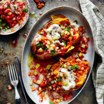 Tatlı Patates Kumpir - Gefüllte Süßkartoffeln Tatlı Patates Kumpir - Gefüllte Süßkartoffeln