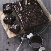 Fudge Brownies mit Quinoa und Schokoglasur Fudge Brownies mit Quinoa und Schokoglasur