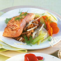 Lachsnudeln mit Fenchel