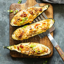 Vegetarisch gefüllte Zucchini aus dem Ofen