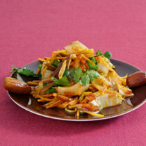 Chicoréesalat mit Möhren und Datteln