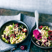 Graupensalat mit Rote-Bete-Sauce