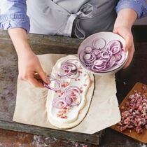 Flammkuchen belegen Flammkuchen belegen