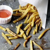 Kohlrabi-Pommes mit Erdbeerketchup