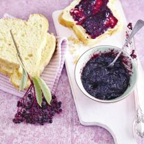 Hollerkonfitüre mit Birnen Hollerkonfitüre mit Birnen