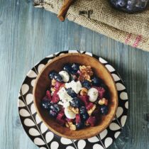 Salat mit Roter Bete und Heidelbeeren Salat mit Roter Bete und Heidelbeeren