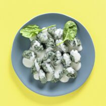 Grüne Gnocchi mit Roquefortsahne