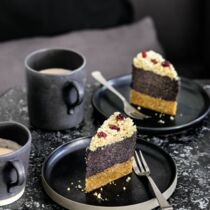 Mohntorte mit CashewStreuseln Mohntorte mit CashewStreuseln