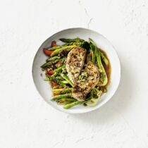 Steak in Senfmarinade mit Spargel