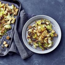 Ofenwirsing mit Sesam-Nuss-Tofu