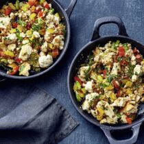Tofu-&raquo;R&uuml;hrei&laquo; mit Gem&uuml;se
