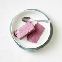 Brombeer-Joghurt-Eis