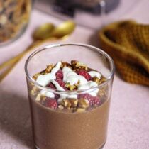 Frühstücks-Smoothie 
mit Raw Cacao