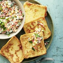 French Toast mit Hüttenkäsesalat French Toast mit Hüttenkäsesalat