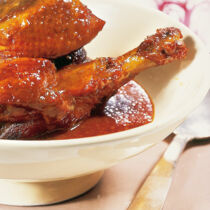 Ente mit Granatapfel-Walnuss-Sauce Ente mit Granatapfel-Walnuss-Sauce