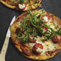 Tortilla-Pizza mit Rucola