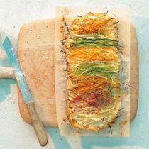Flammkuchen mit Wurzelgemüse