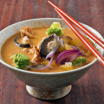 Thai-Gemüsesuppe mit Pute Thai-Gemüsesuppe mit Pute