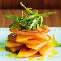 Pancetta-Chips mit Honigmelone und Rucola
