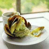 Artischocken mit Kräutermayonnaise