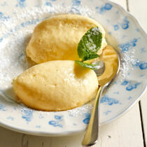 Marzipanmousse mit Amaretto Marzipanmousse mit Amaretto