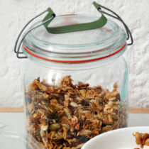 Geröstetes Knuspermüsli Geröstetes Knuspermüsli