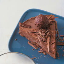 Nougatparfait mit Schokosplittern