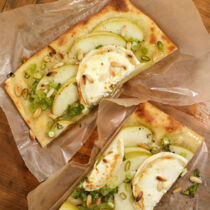 Apfelpizza mit Ziegenkäse Apfelpizza mit Ziegenkäse