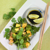 Grüner Salat mit Tofu