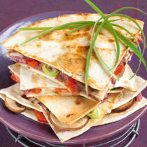 Quesadillas mit Bohnenmus