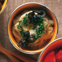 Auberginenpüree mit Tahina Auberginenpüree mit Tahina