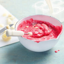 Himbeer-Litschi-Rosen-Eis Himbeer-Litschi-Rosen-Eis