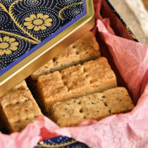 Zweierlei Shortbread mit Vanille, Zitrone und Mohn