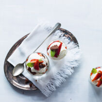 Schnelle Quarkcreme mit Erdbeeren