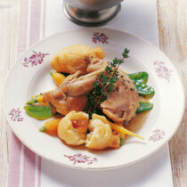 Kaninchen in Rieslingsauce mit Aprikosen-Krapfen