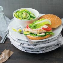 Hähnchen-Burger mit Chili-Mayo