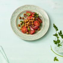 Tomatensalat mit Kichererbsen Tomatensalat mit Kichererbsen