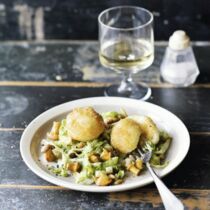 Mini-Kartoffelknödel mit Spitzkohl