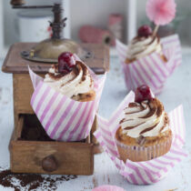 Tiramisu-Kirsch-Cupcakes