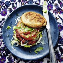 Rote-Bete-Burger mit Ziegenkäse