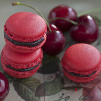 Macarons mit Kirsch-Ganache