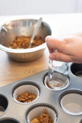 Ube-Cheesecakes-Schritt1 Ube-Cheesecakes-Schritt1