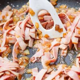 Schinkennudeln Schinkennudeln