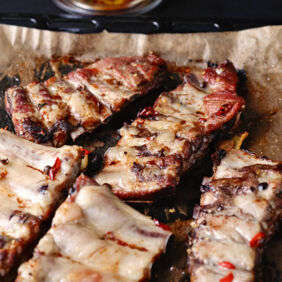 Spareribs mit homemade BBQ-Sauce Spareribs mit homemade BBQ-Sauce